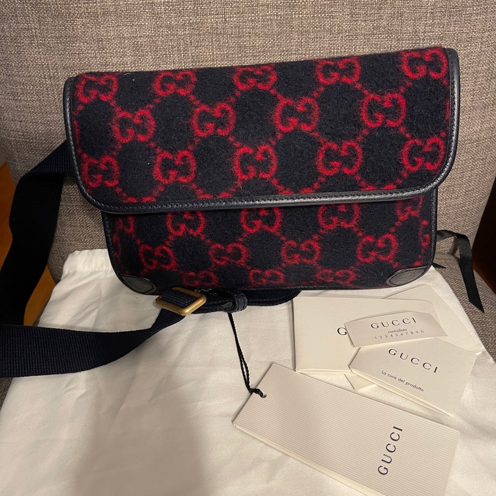Gucci Suede belt bag